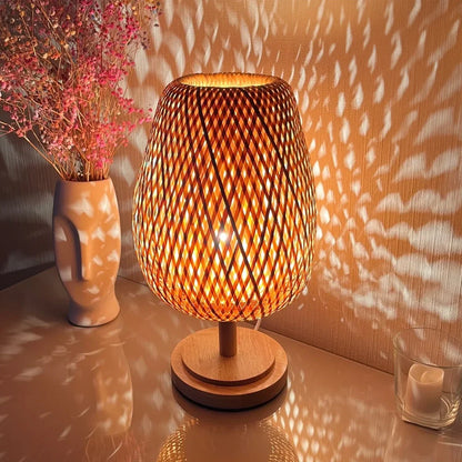 Luminária de Mesa em Bambu Artesanal Design Sustentável e Zen
