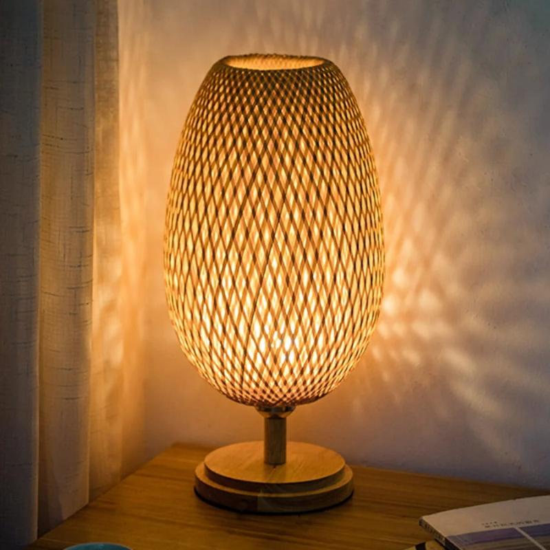 Luminária de Mesa em Bambu Artesanal Design Sustentável e Zen