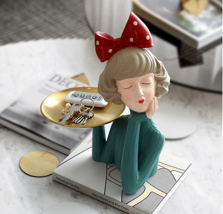 Escultura Boneca Decorativa Lilly Tray Estatueta